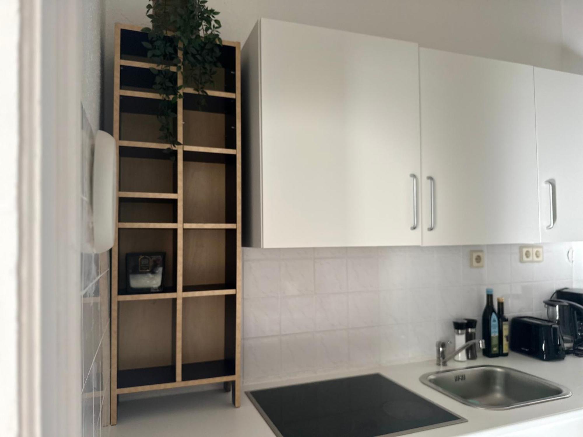 Spacious Apartment, 3 Min To U1 Reumannplatz Відень Екстер'єр фото